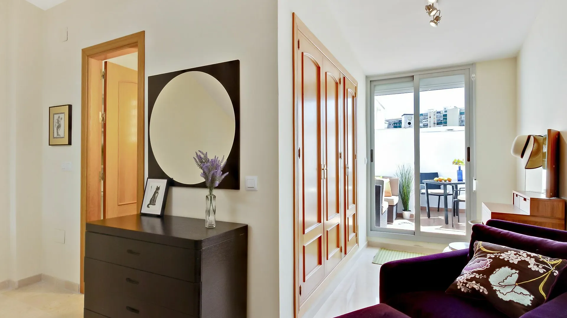 Del Parque Flats - Ollerias Duplex Apartment Malaga