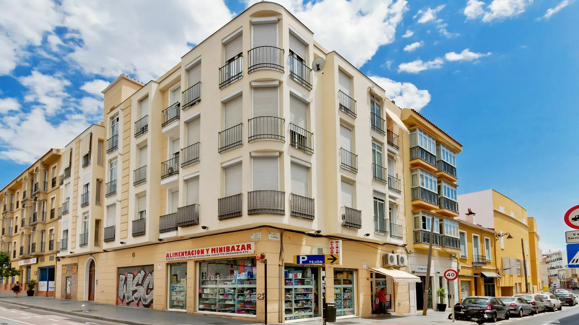 Del Parque Flats - Ollerias Duplex Apartment Malaga